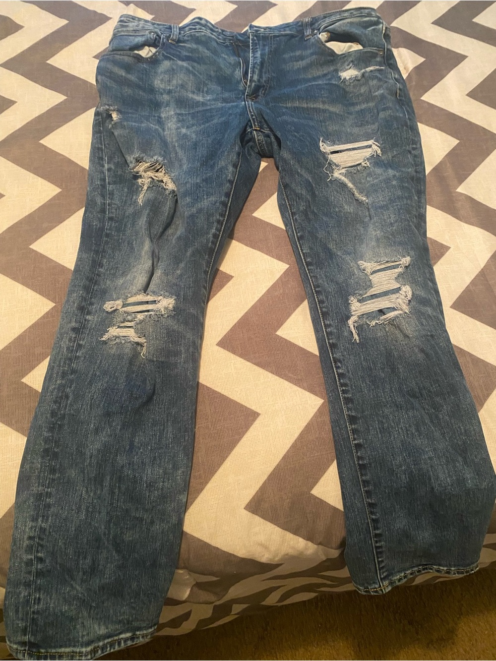American Eagle Outfitters Distressed Dark Blue Straight Jeans